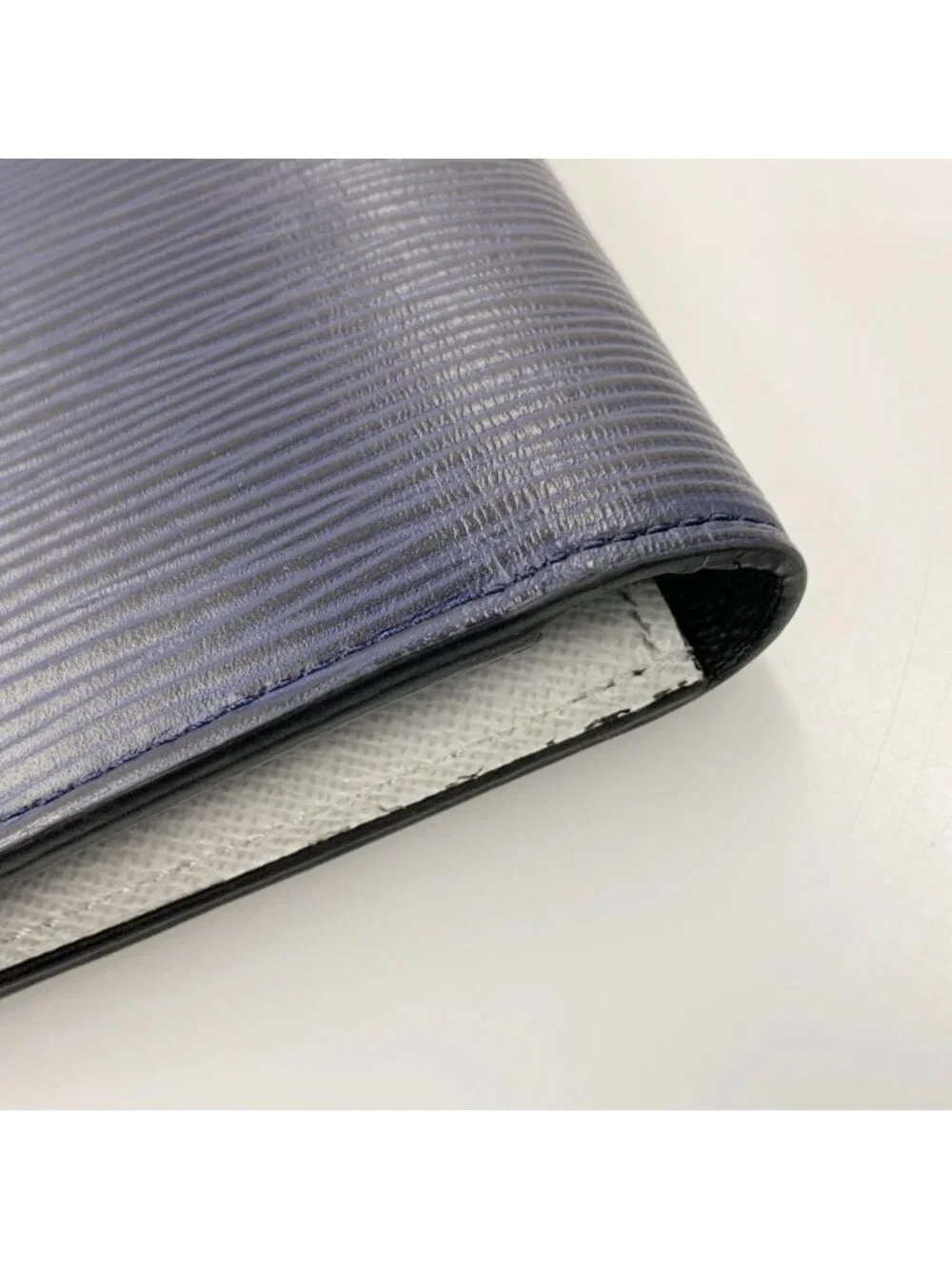 Louis Vuitton Epi Portefeuille Brazza Bifold Wallet Navy